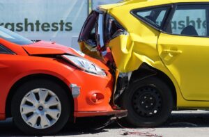 Assurance auto low cost : les pièges à éviter et les vraies bonnes affaires